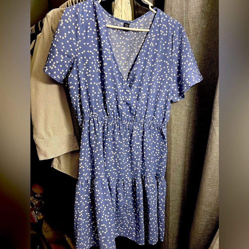 Shein Dress Worn Once. Comfortable fir for a sunburn lol